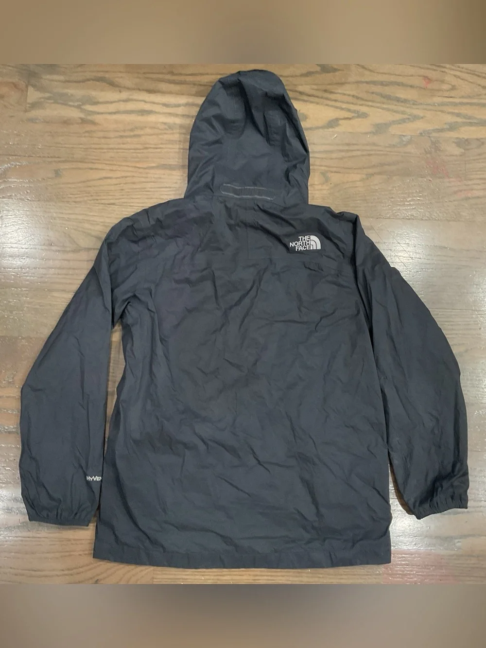 The North Face Boys Rain Jacket Size L Like New